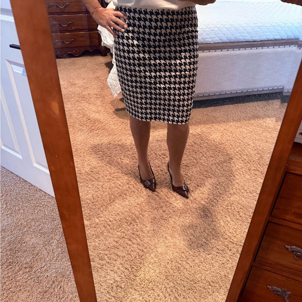 The Limited Black and White Houndstooth Pencil Skirt